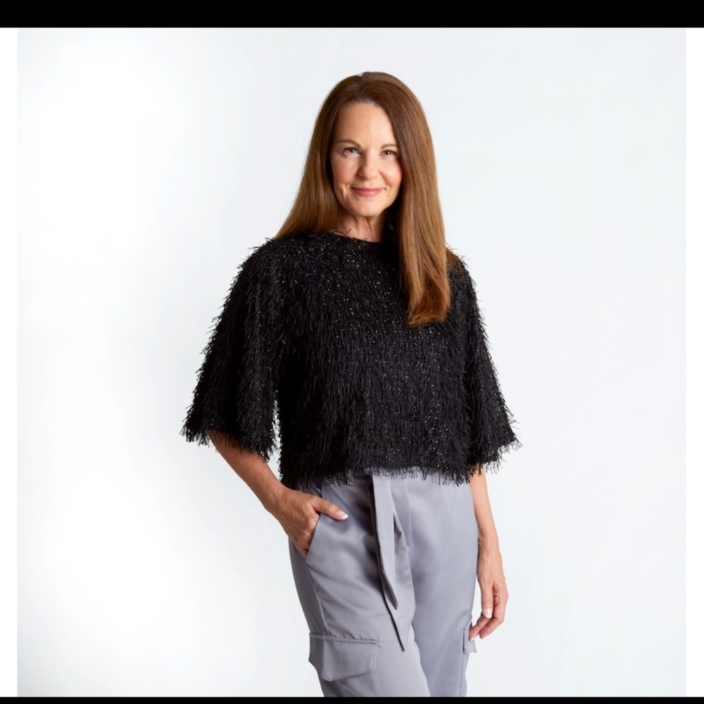 Parker & Rowe Black Textured Women's Top, size medium. Brand New with tags.